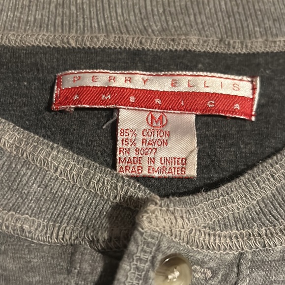 Perry Ellis Shirt - Picture 3 of 4